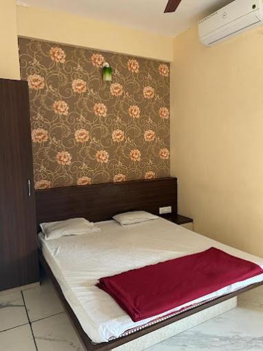 Swapnapurti Lodge, Akkalkot Akalkot Luaran gambar